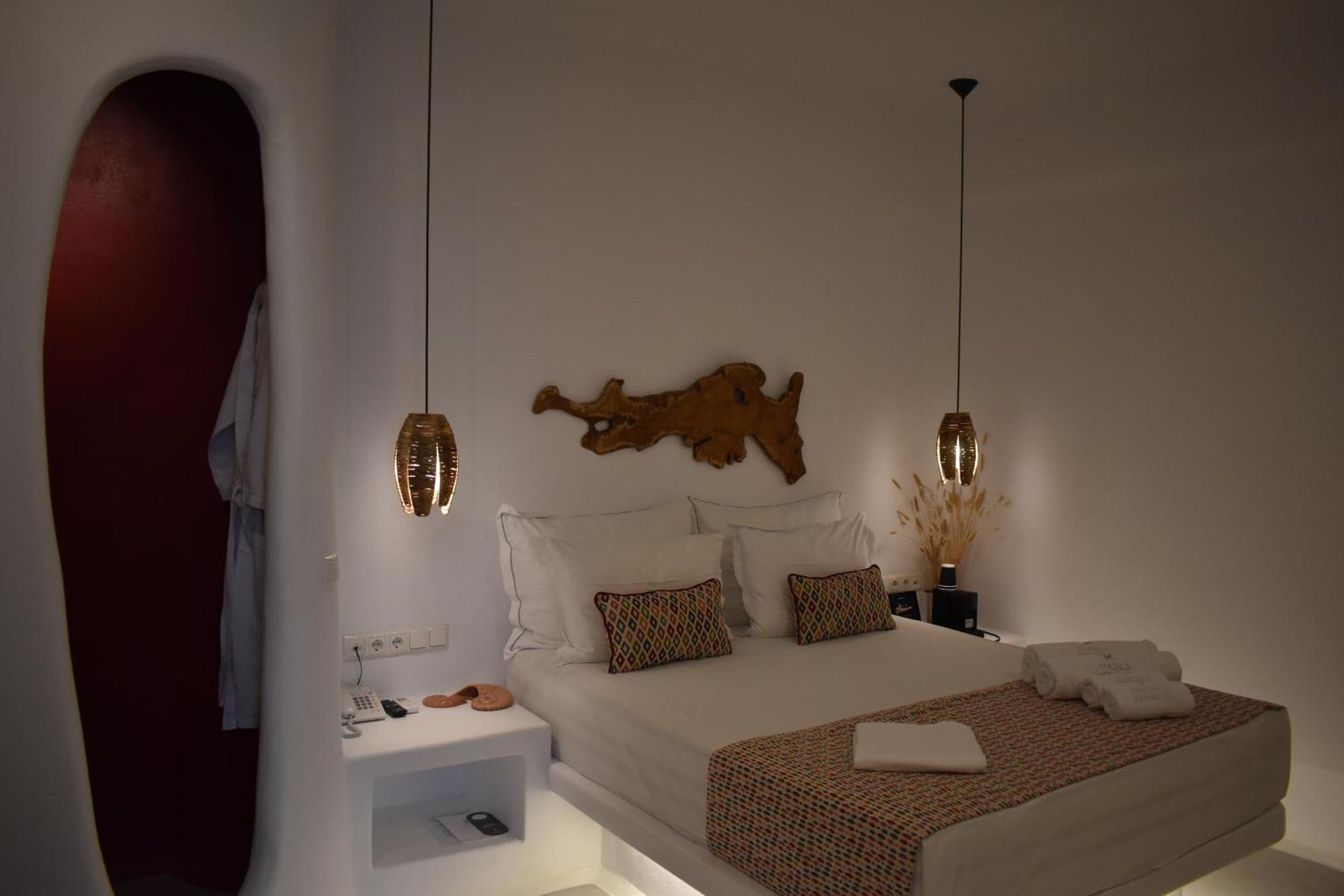 Angels Pillow Luxury Boutique Residence - Adults Only Náousa Exterior foto