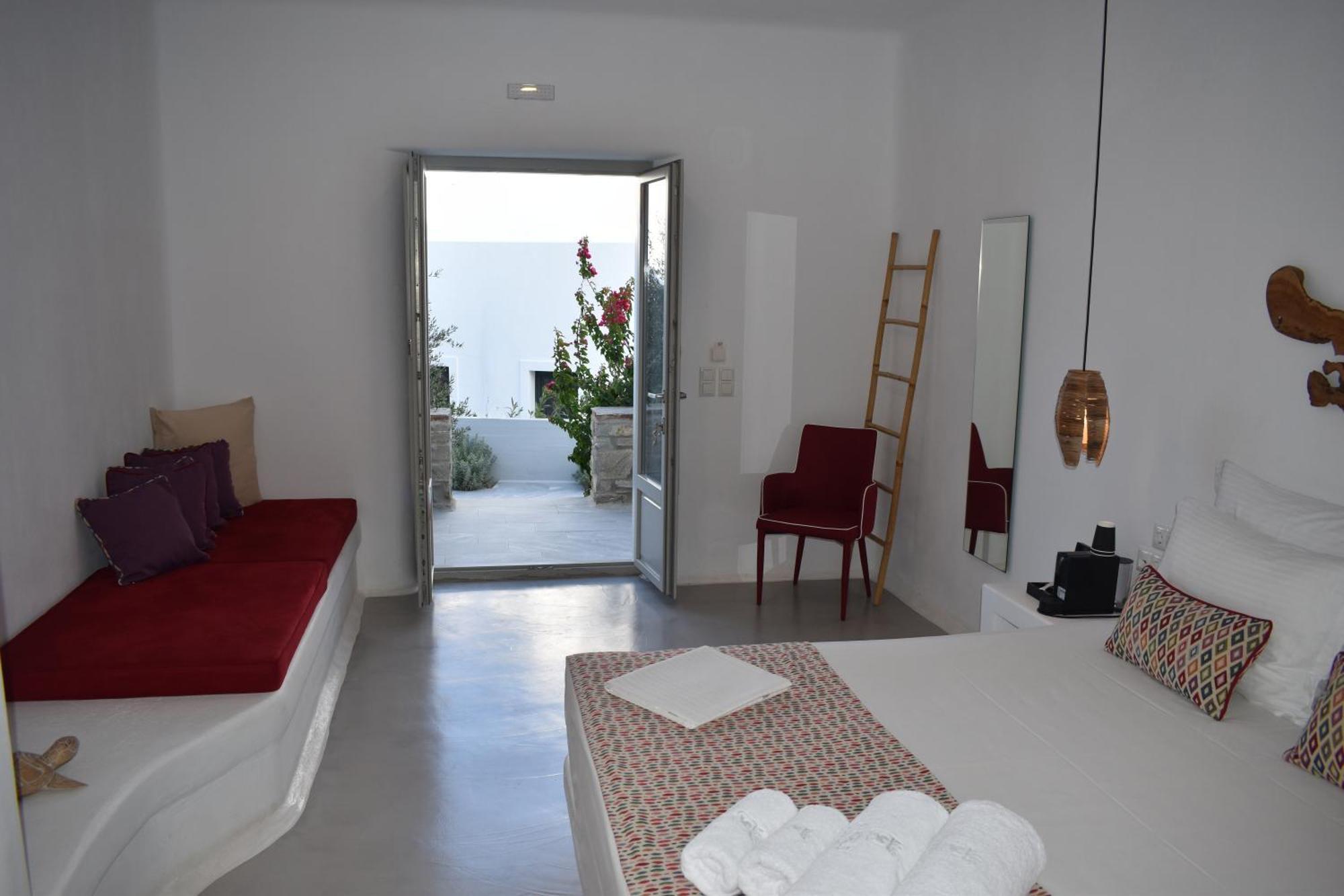 Angels Pillow Luxury Boutique Residence - Adults Only Náousa Quarto foto